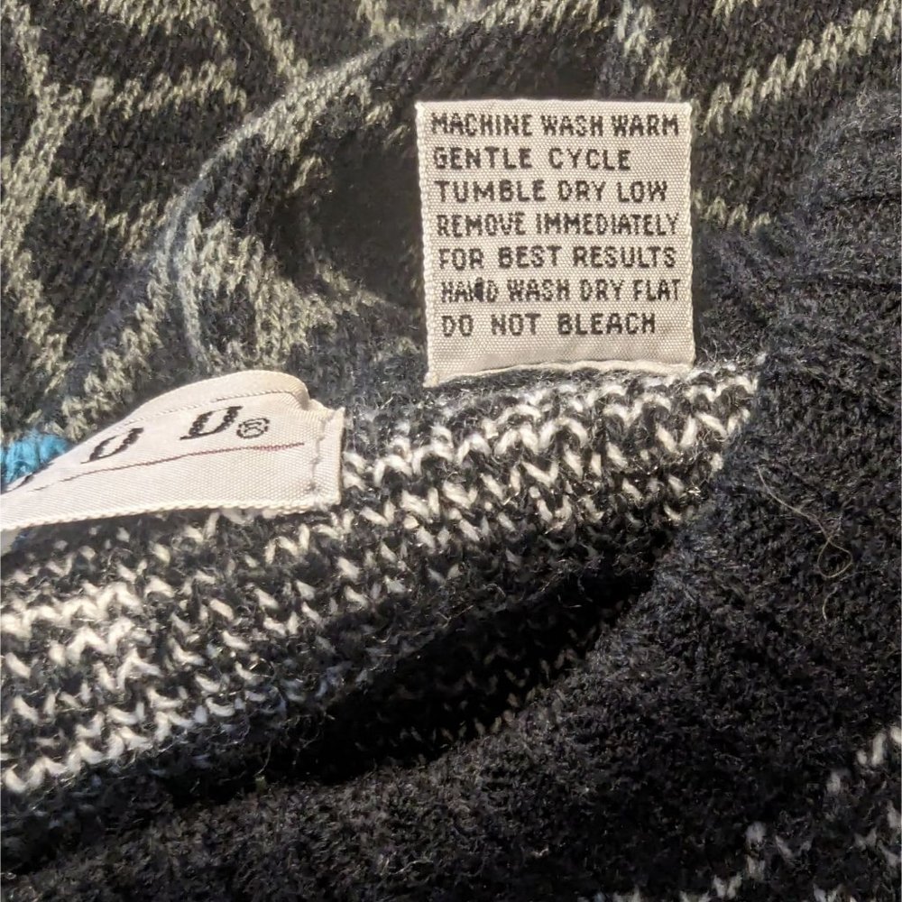 J. TODD blue black Aztec design Acrylic Geometric print Vintage Sweater‎ M - Picture 6 of 8